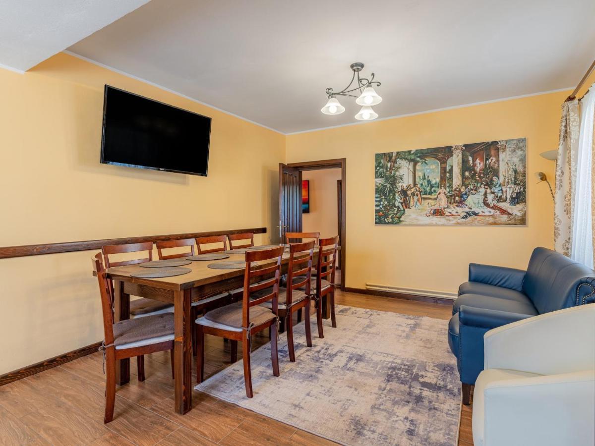 Casa Saraste Hotel Rîşnov Luaran gambar