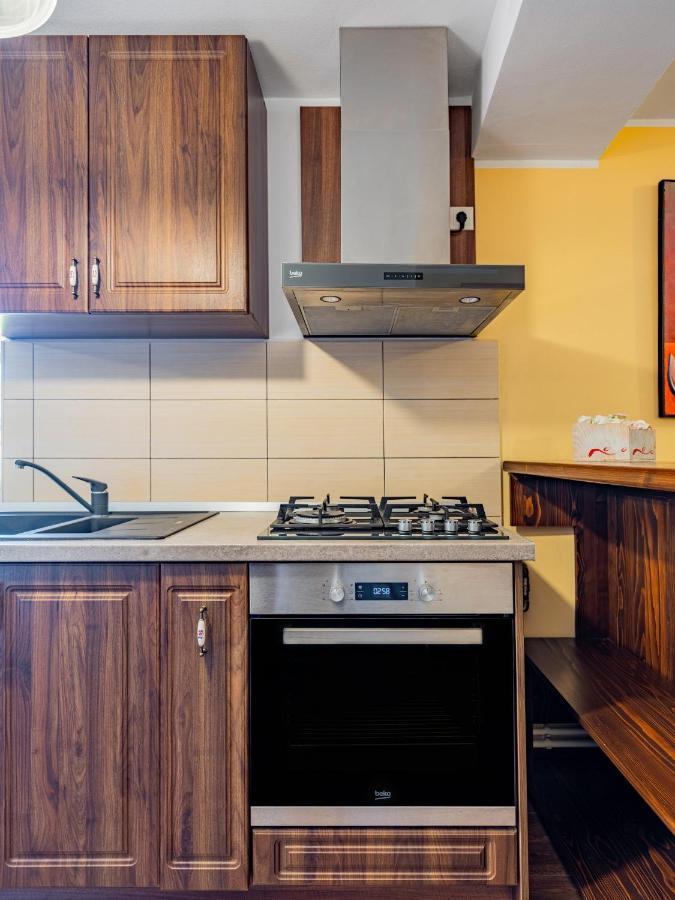 Casa Saraste Hotel Rîşnov Luaran gambar