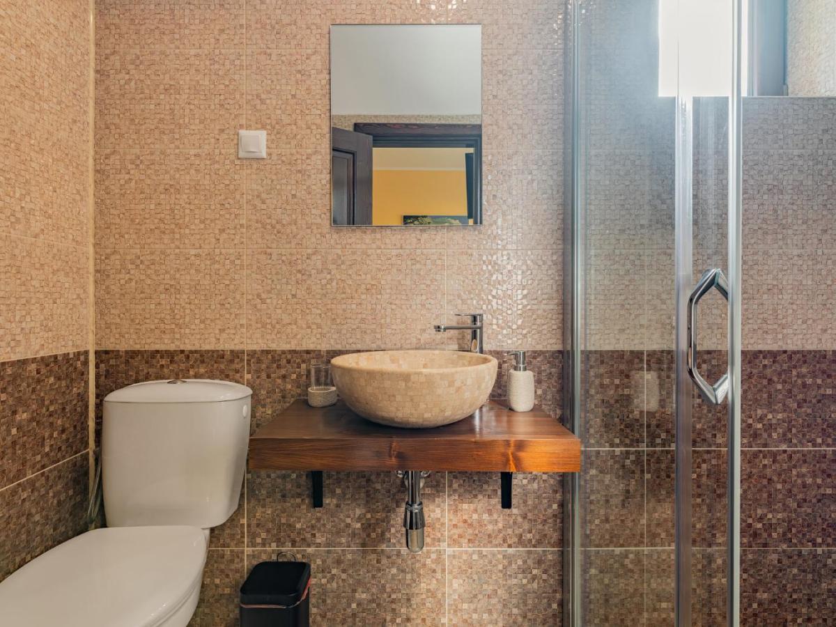 Casa Saraste Hotel Rîşnov Luaran gambar