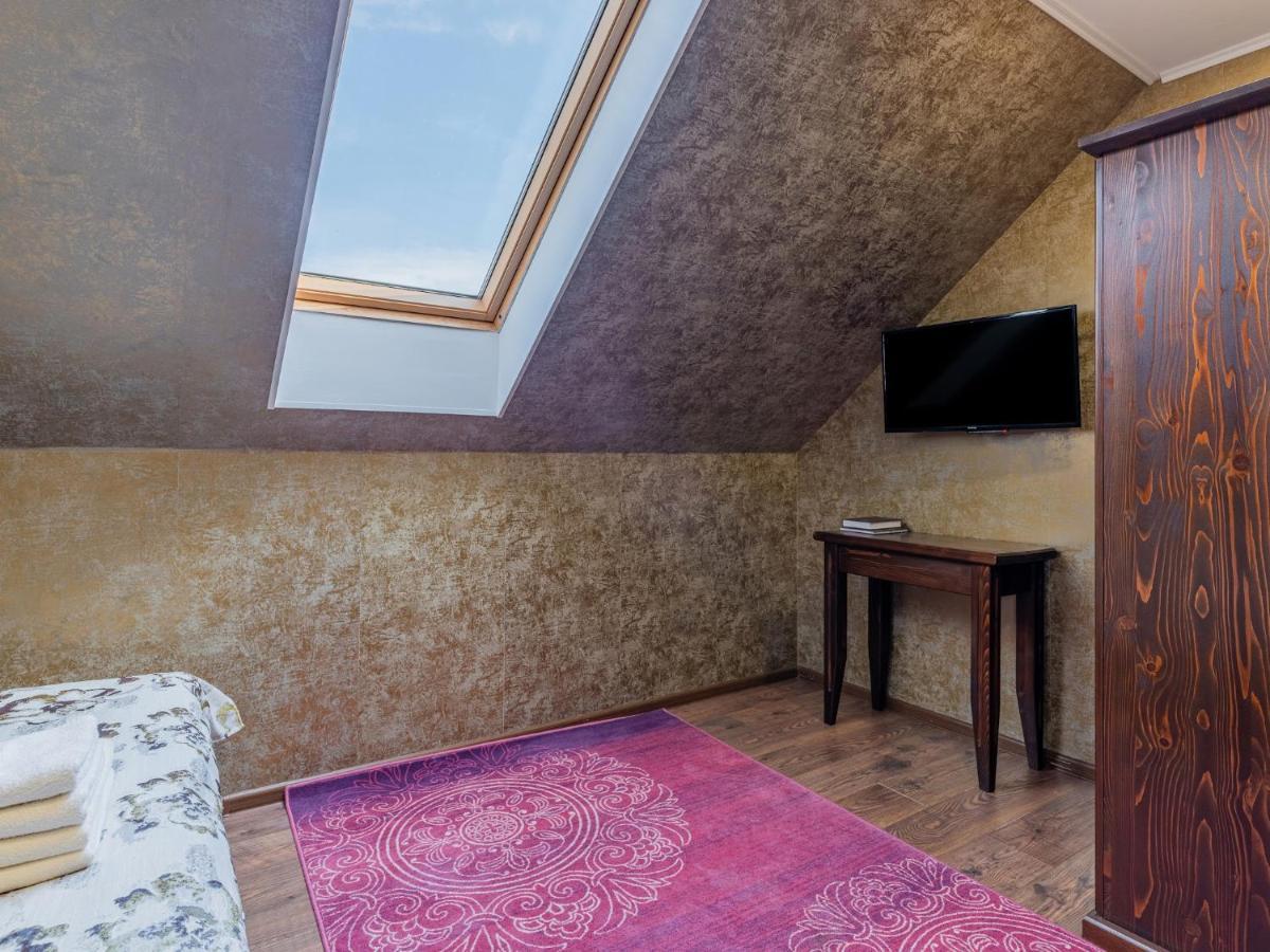Casa Saraste Hotel Rîşnov Luaran gambar